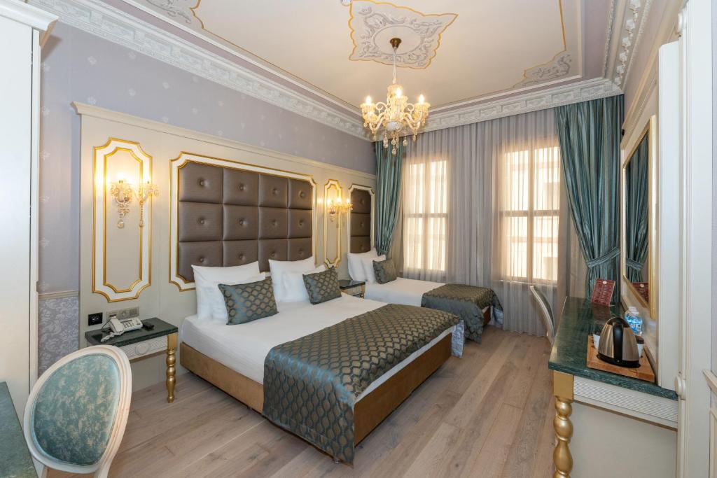 Deluxe Triple Room